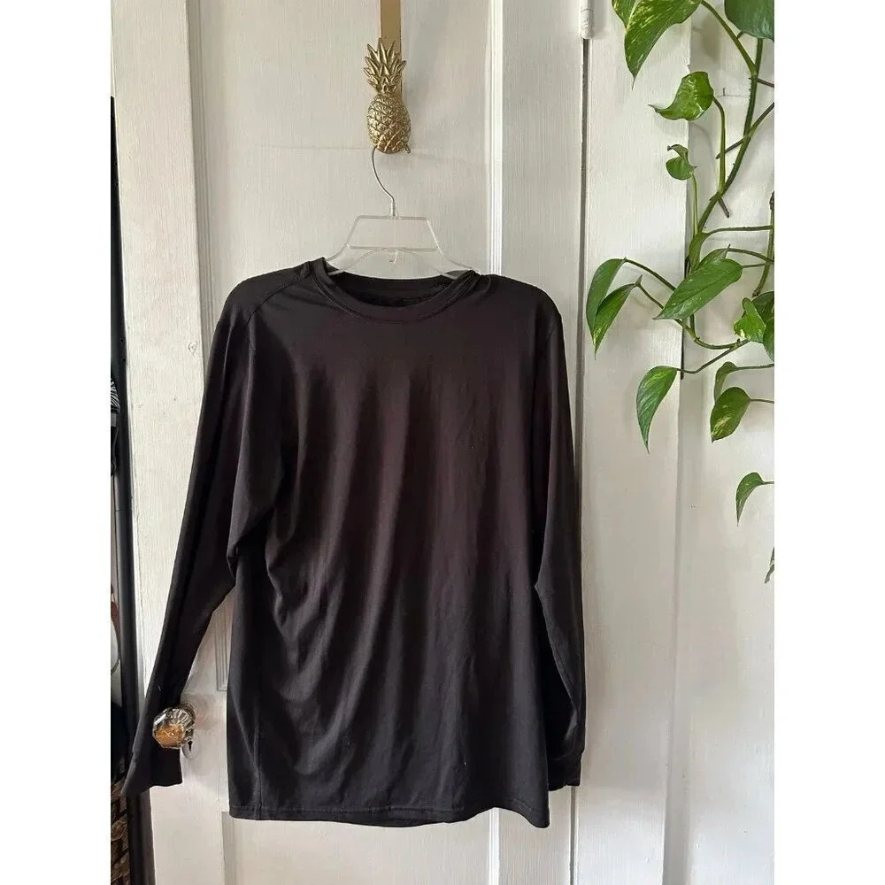 George Men’s size Medium long sleeve shirt
